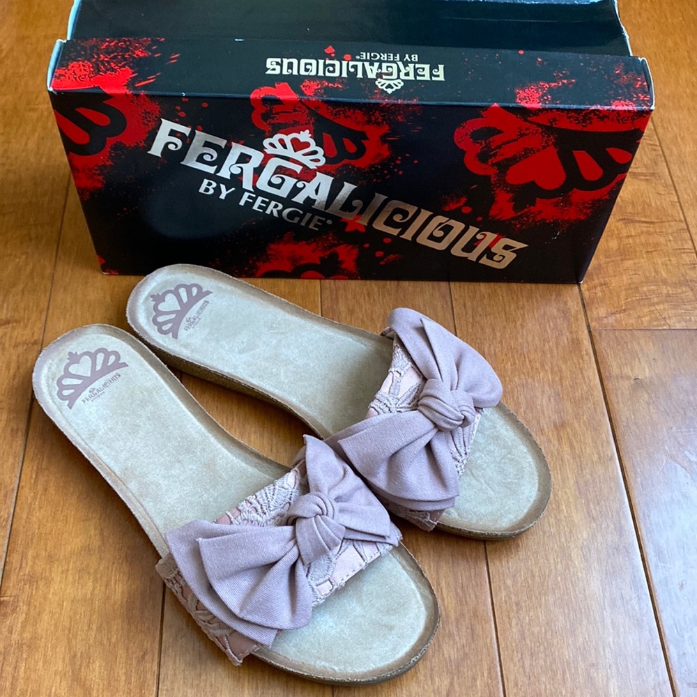 New Fergalicious Mallory Slides